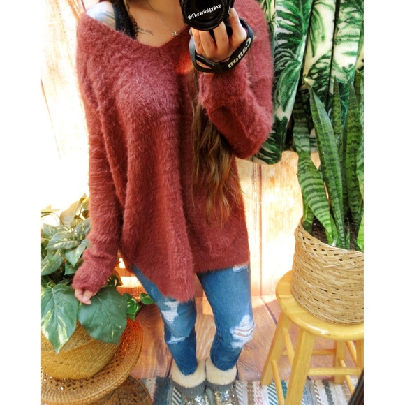 Ultra soft furry plush cozy oversized sweater 🍁 - Picture 2 of 7